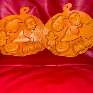 Never Used Set of Two Silicone Halloween Cake/Gummy Molds.
